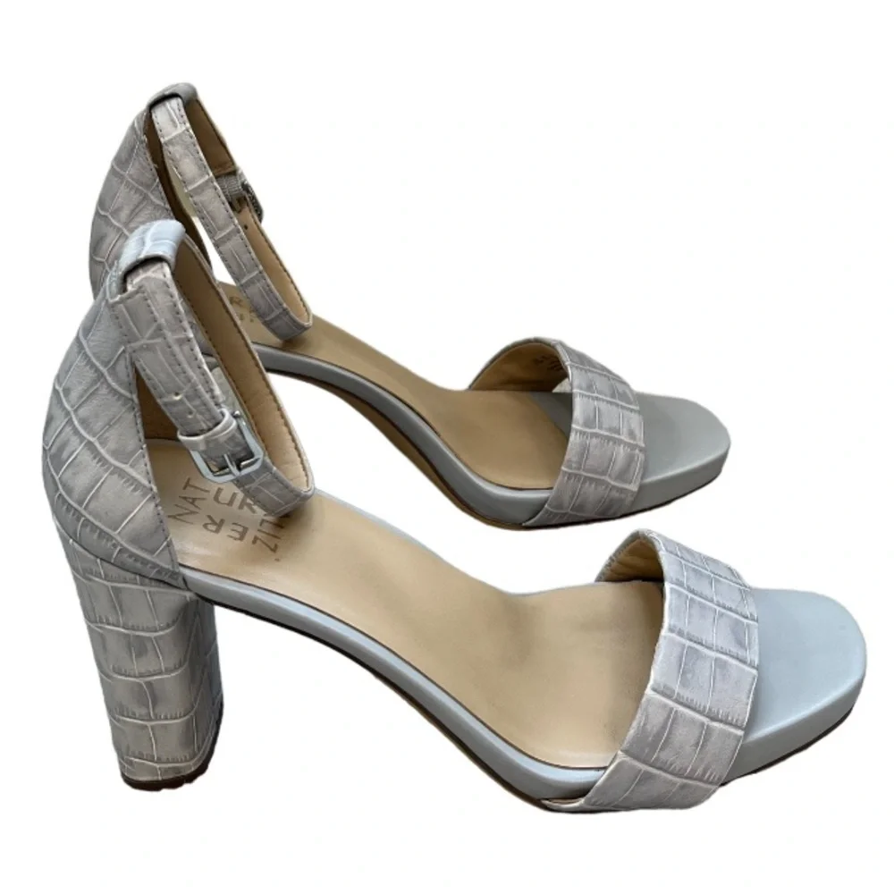 Naturalizer Joy Icy Gray Croc Embossed Leather Ankle Strap Block Heels Size 9.5W